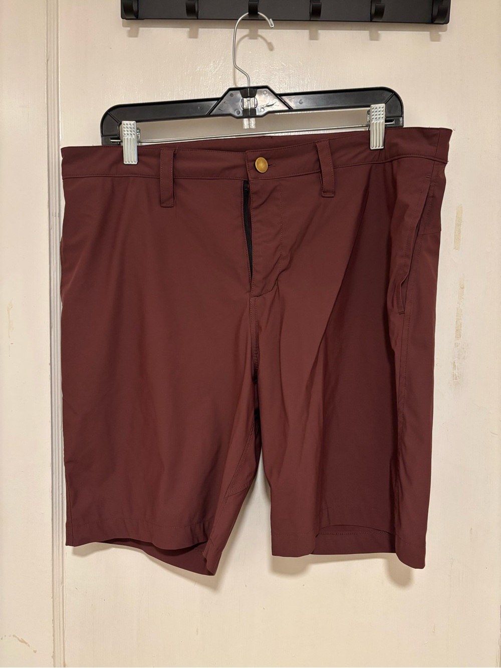Zella Men's Flat Front Performance Shorts - Burgundy